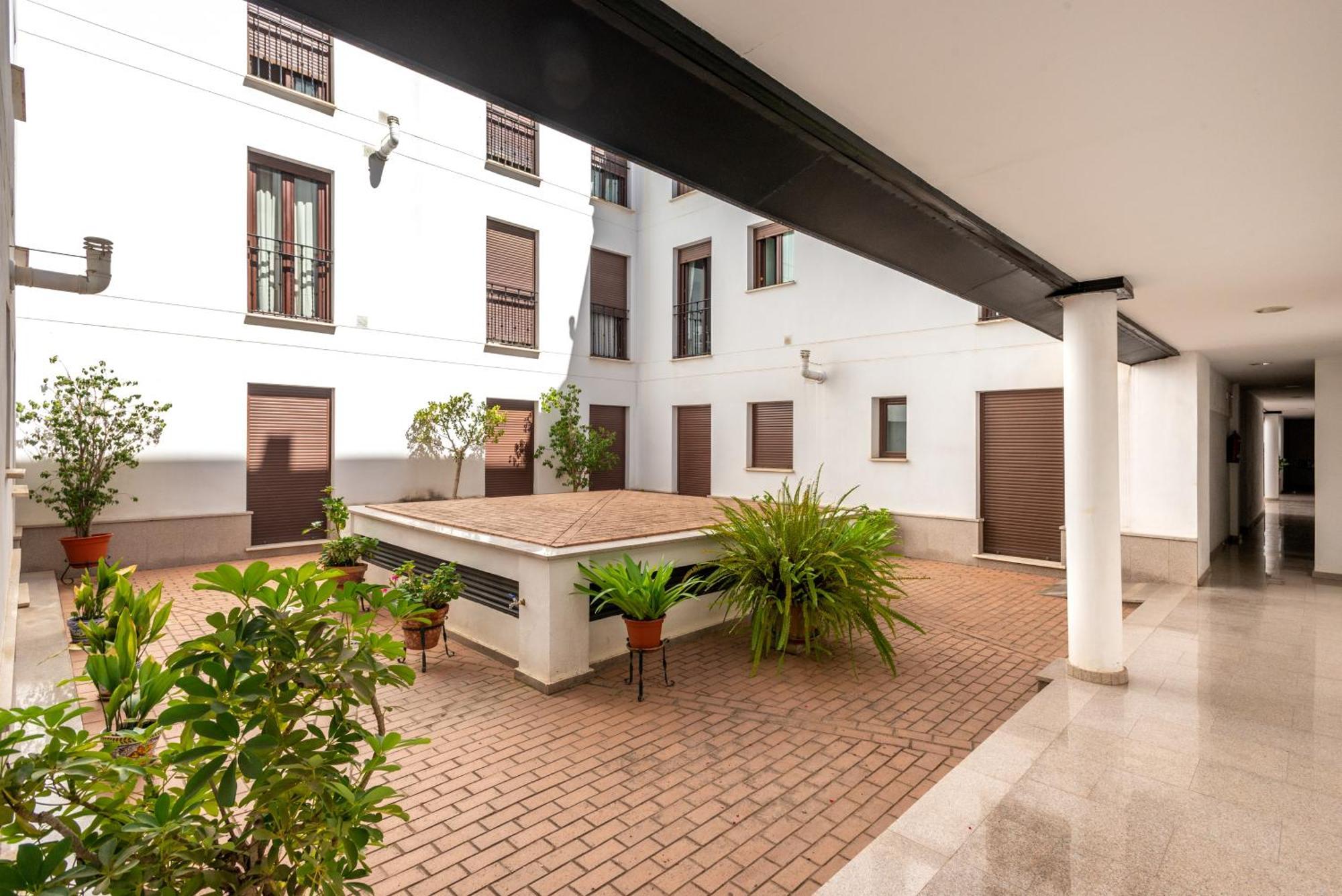 First Floor Close Macarena Church Seville Exterior photo